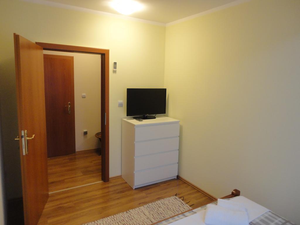 Apartments Nancy โกตอร์ ห้อง รูปภาพ